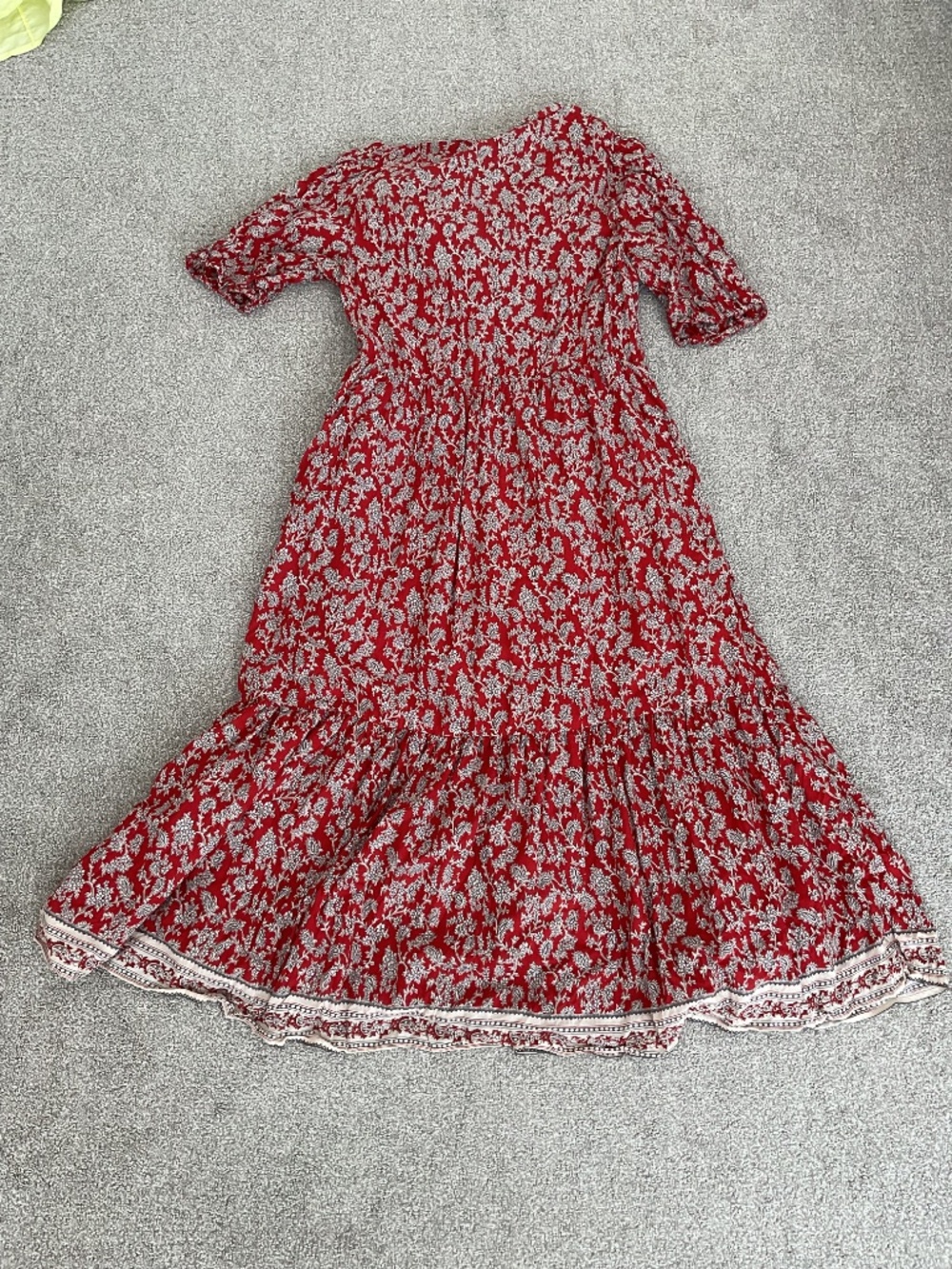 Madewell Pintucked Puff-Sleeve Midi Dress in Floral, size 14 - Picture 4 of 5